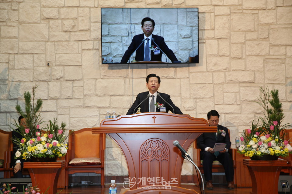 총회장 김종준 목사, 총회부흥사회 대표회장 이.취임감사예배