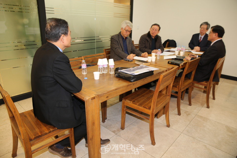 한성노회분립위원회, 전주남 목사측 참석 모습