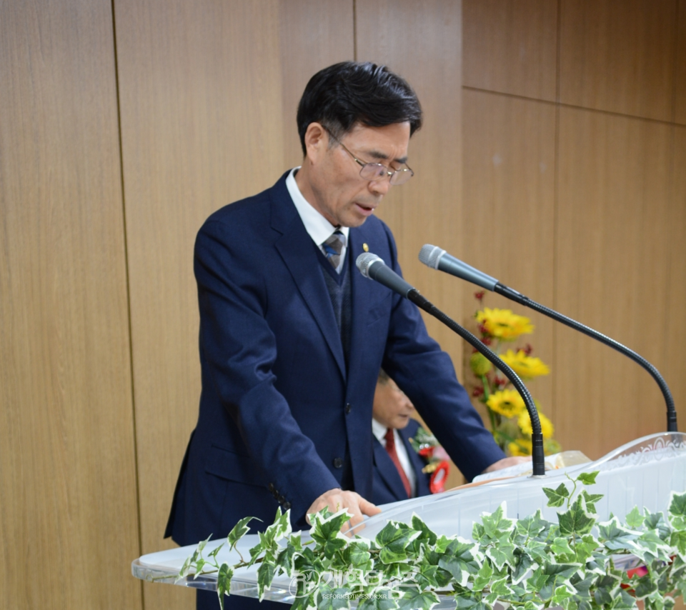 서울지구장로회 총무 이해중 장로의기도