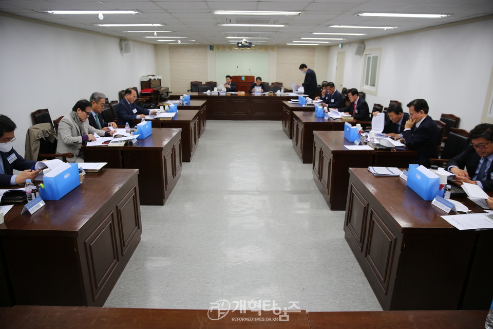 총회 감사부 중간감사 모습