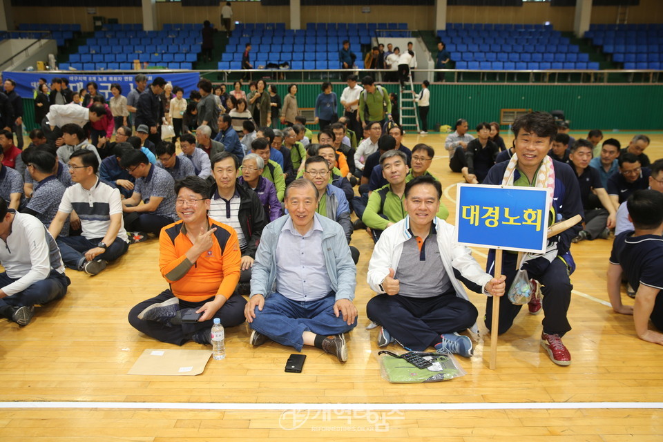 대구지역8개노회목회자친선체육대회에서의 대경노회 노회장 김동식 목사 모습(우측)