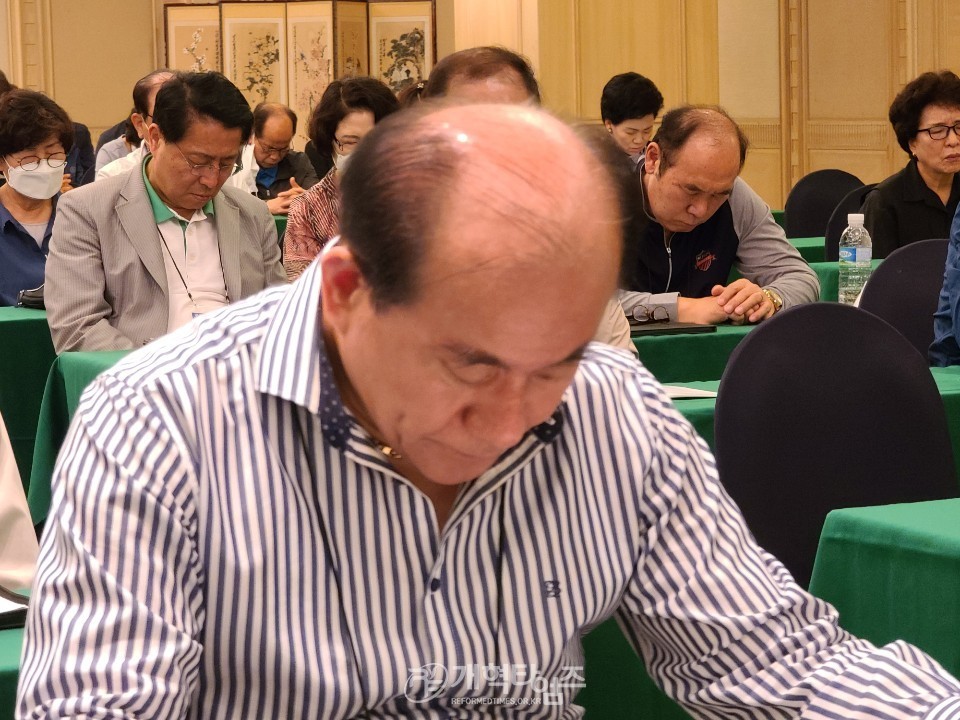 전국장로연합회 증경회장 송병원 장로 모습