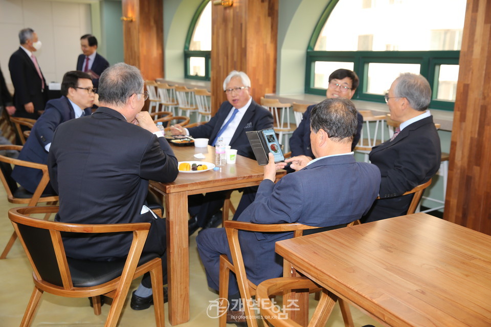 출판감사예배 모습