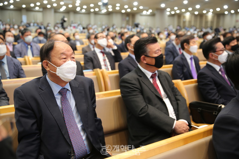 중부협의회, 「총회영성회복 특별기도회」모습