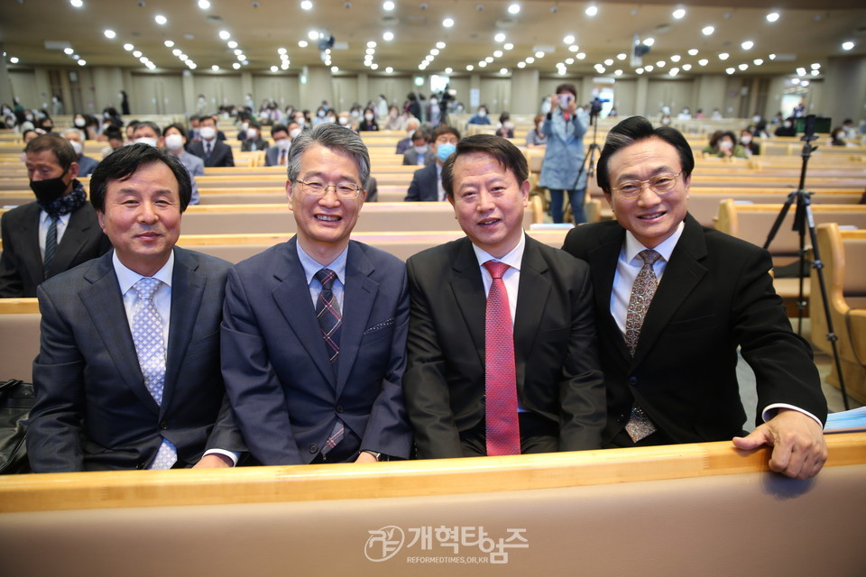 중부협의회, 「총회영성회복 특별기도회」모습