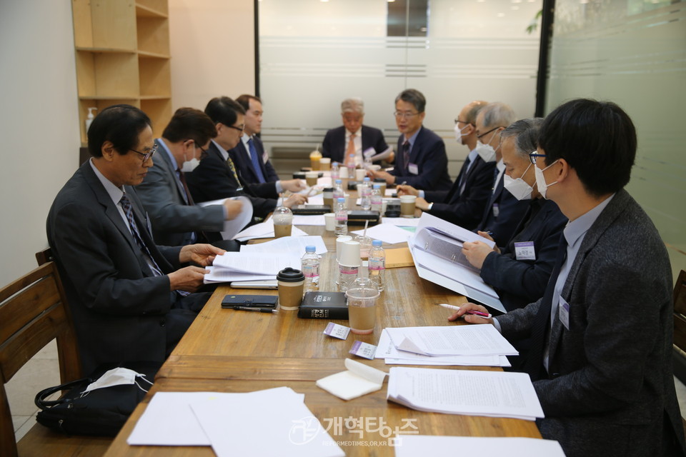 총회 신학부 자체 세미나 모습