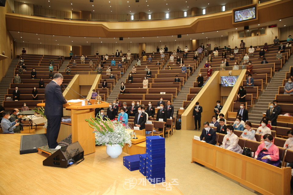 왕십리교회, 교회 설립 115주년 「임직 및 은퇴 감사예배」 모습