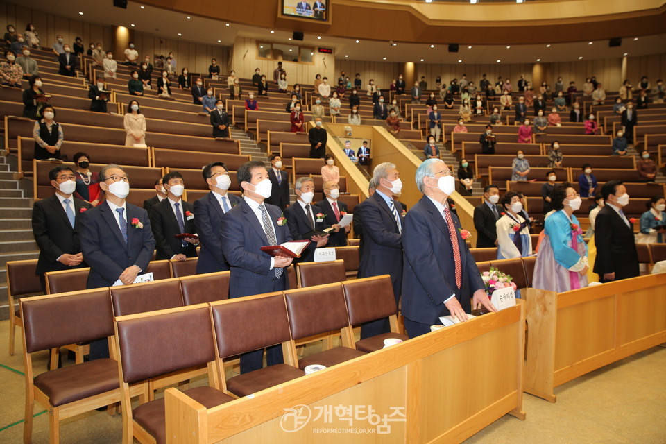 왕십리교회, 교회 설립 115주년 「임직 및 은퇴 감사예배」 모습