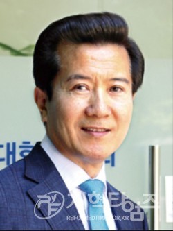제105회 총회 헌의부장 조영기 목사 모습