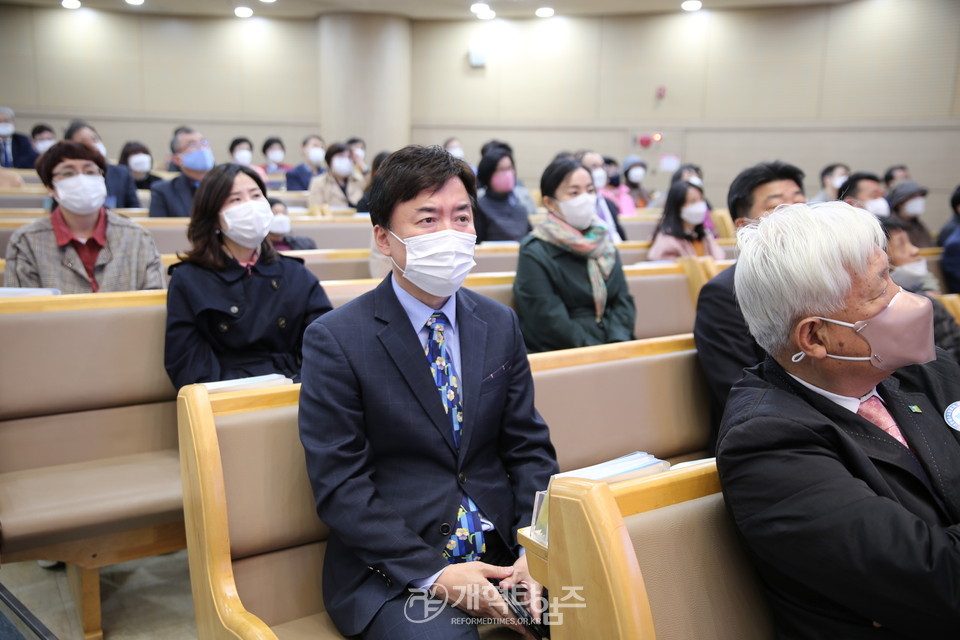 총회장 소강석 목사 취임 감사예배, 전국남전도회연합회 총무 하정민 장로 모습