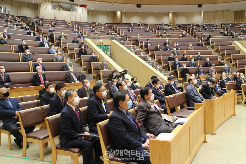 서울지구장로회연합회, 창립 50주년 기념 감사예배 모습