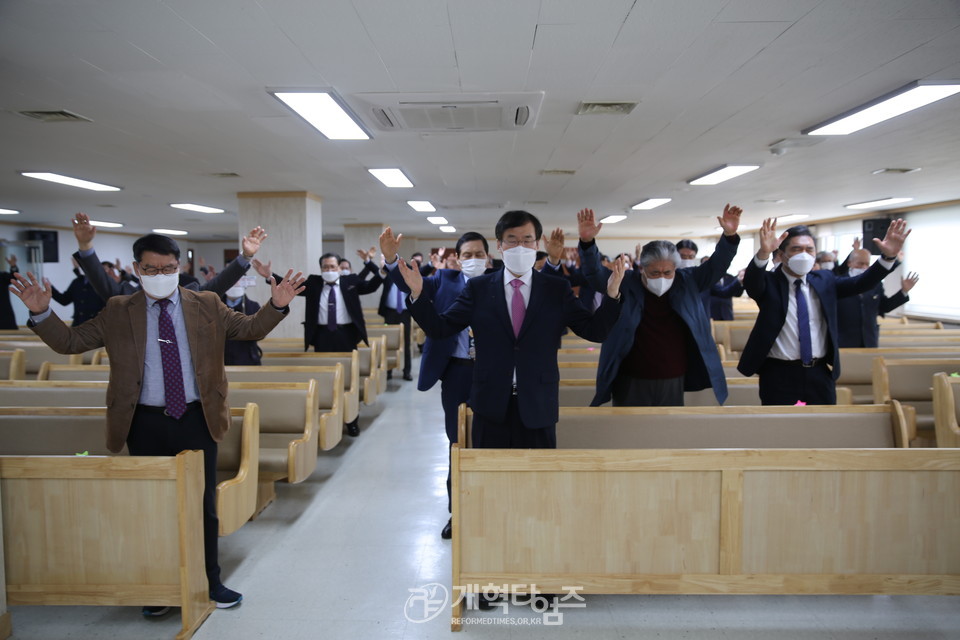 ‘2021 PRAYER AGAIN! 서북지역노회장 연석회의’ 모습