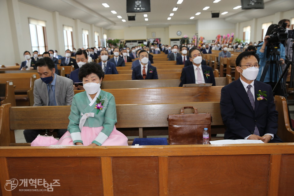 대구신학원, 임영식 장로 법인이사장 취임 감사예배 모습