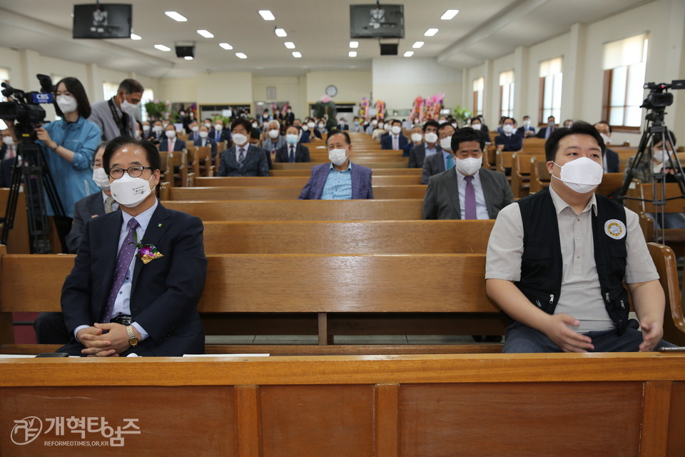 대구신학원, 임영식 장로 법인이사장 취임 감사예배 모습