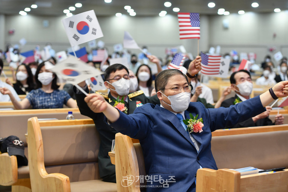 새에덴교회, '한국전 참전용사 On-Line 초청 보은 및 평화기원예배' 모습