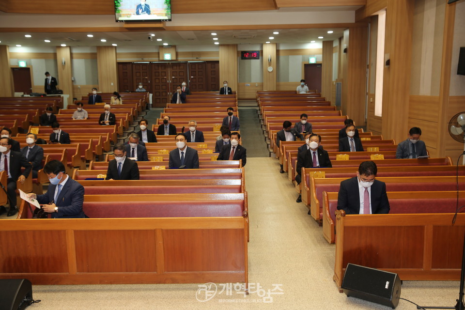 중부협의회, ‘증경회장 초청 및 노회장 취임 축하감사예배', 모습