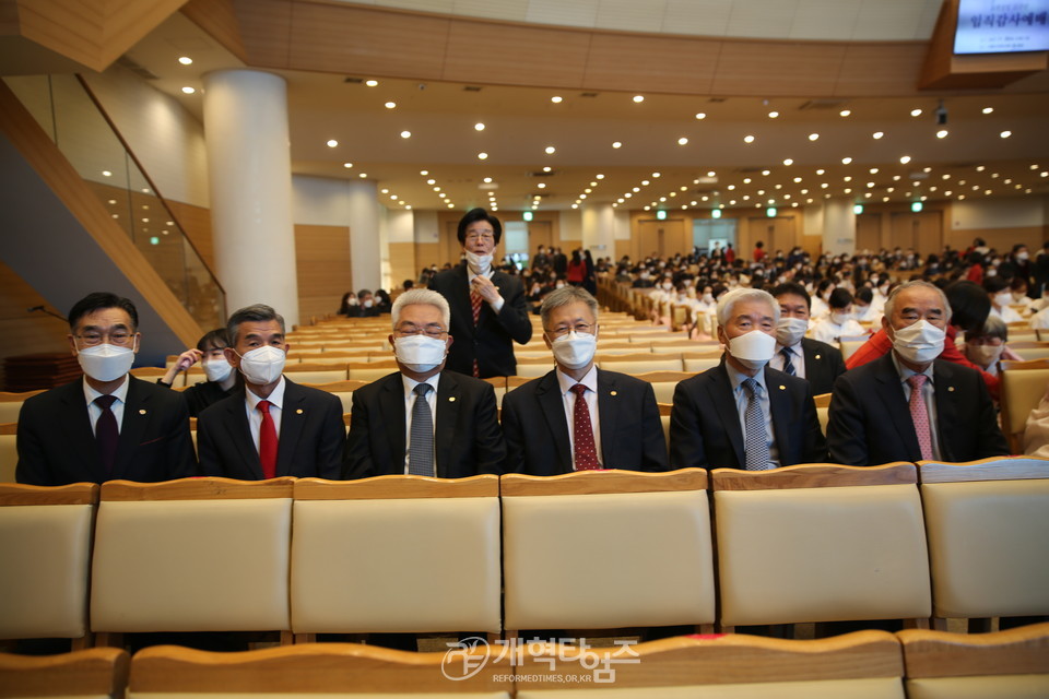 사랑스러운교회 임직감사예배, 소래노회장로회 및 사랑스러운교회 장로들 모습