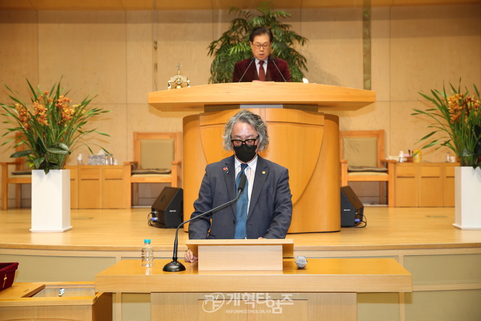 은혜로운동행기도운동 서울협 연합기도회, 회계 홍성복 장로 모습