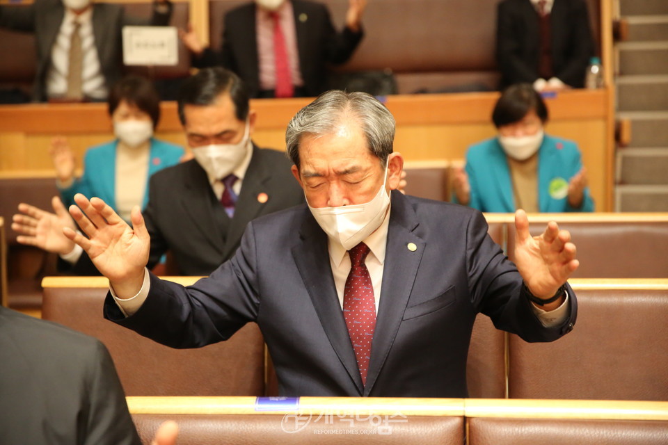 은혜로운동행기도운동 서울협 연합기도회, 강대호 장로 모습