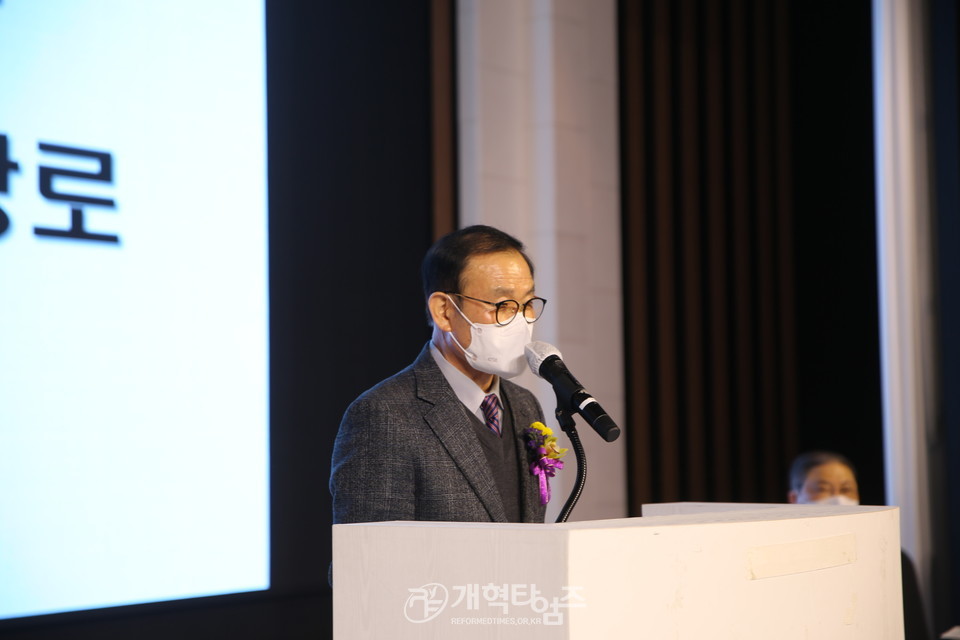 호남지역 총회총대 초청 송년회, 부회장 노갑춘 목사 모습