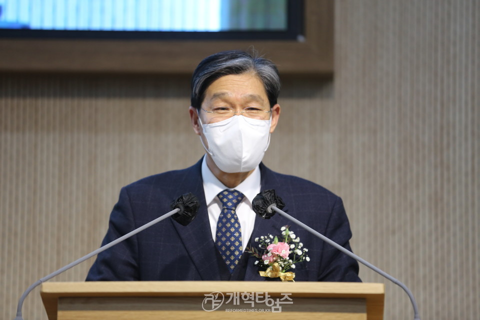 수정교회 헌당.임직.은퇴 감사예배 모습