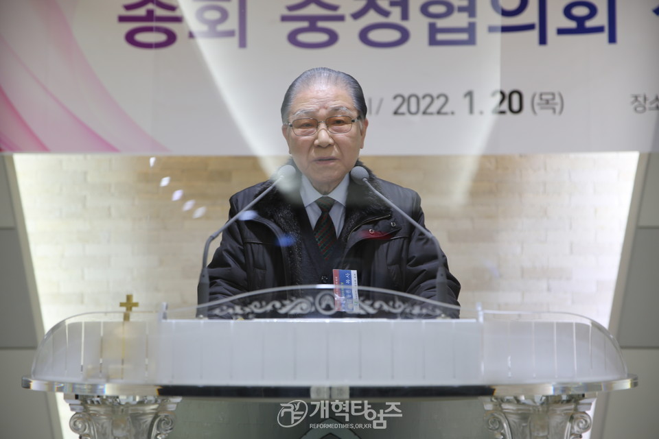 충청협의회, 「2022년 신년하례회」, 증경총회장 김동권 목사 모습