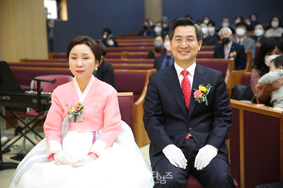 원주중부교회 김미열 목사, 차녀 결혼 예배 모습