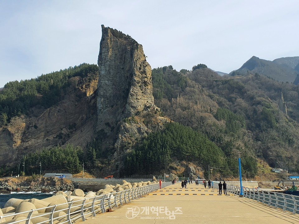 울릉도 현포등대에서 본 모습