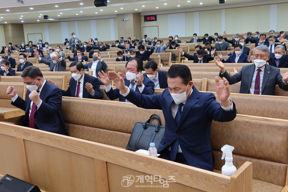 전국목장기도회 준비기도회 및 전국 노회장.서기 은혜로운동행기도회 모습