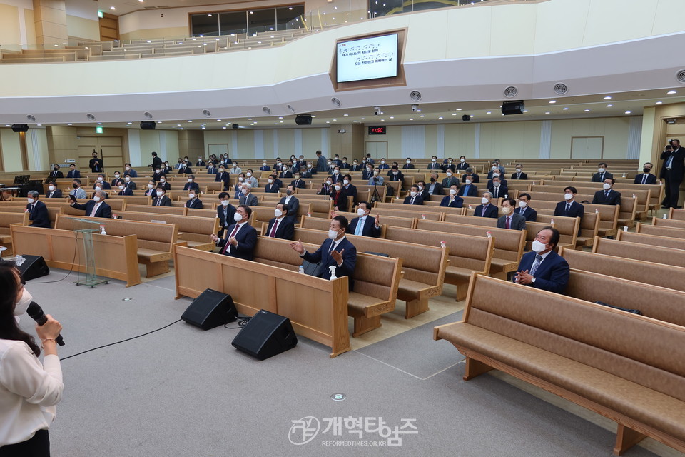 전국목장기도회 준비기도회 및 전국 노회장.서기 은혜로운동행기도회 모습