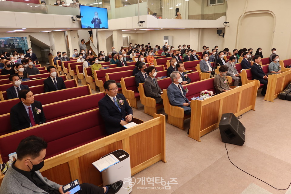 평원교회&예수제자교회,「교회합병 및 임채근 담임목사 취임 감사예식」 모습