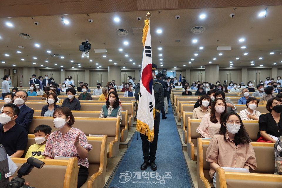 제72주년 한국전 참전용사 초청 보은 및 6.25 상기 기도회 모습