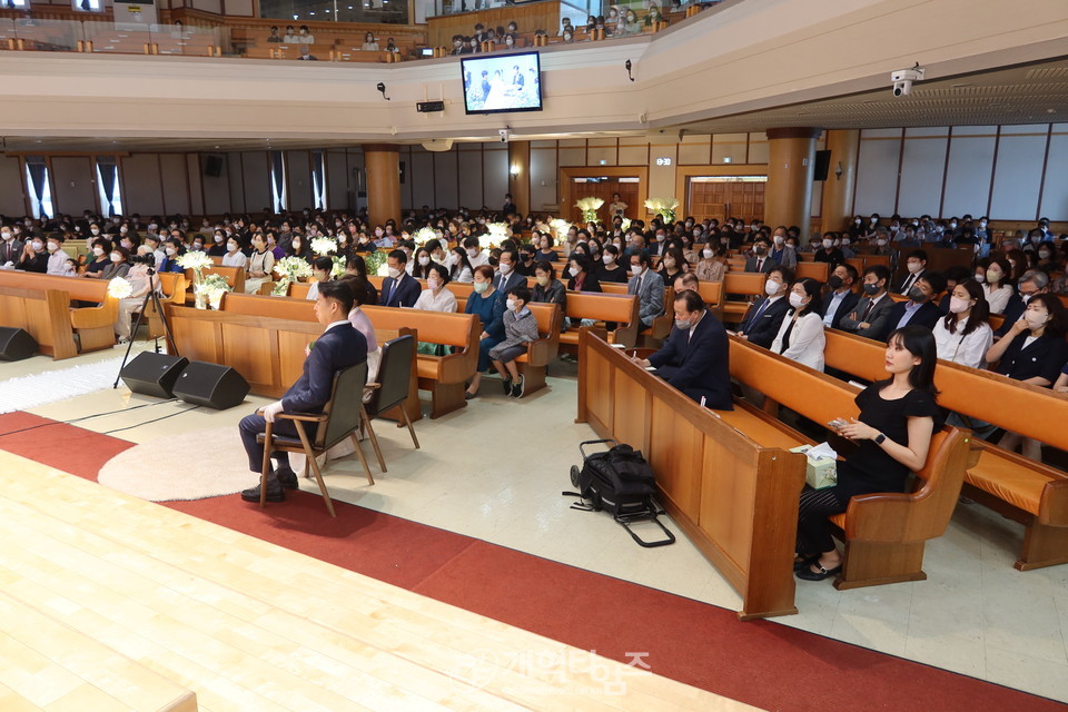 이천은광교회 김상기 목사 딸 결혼 예배 모습