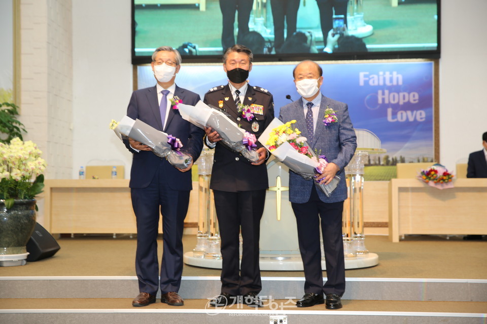 전남경찰청 경목연합회 회장 김용대 목사 취임 감사예배 모습