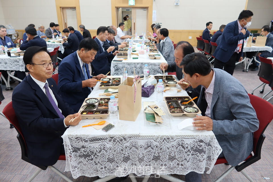 제107회 총준위, 영남권역 총대 초청 간담회 모습