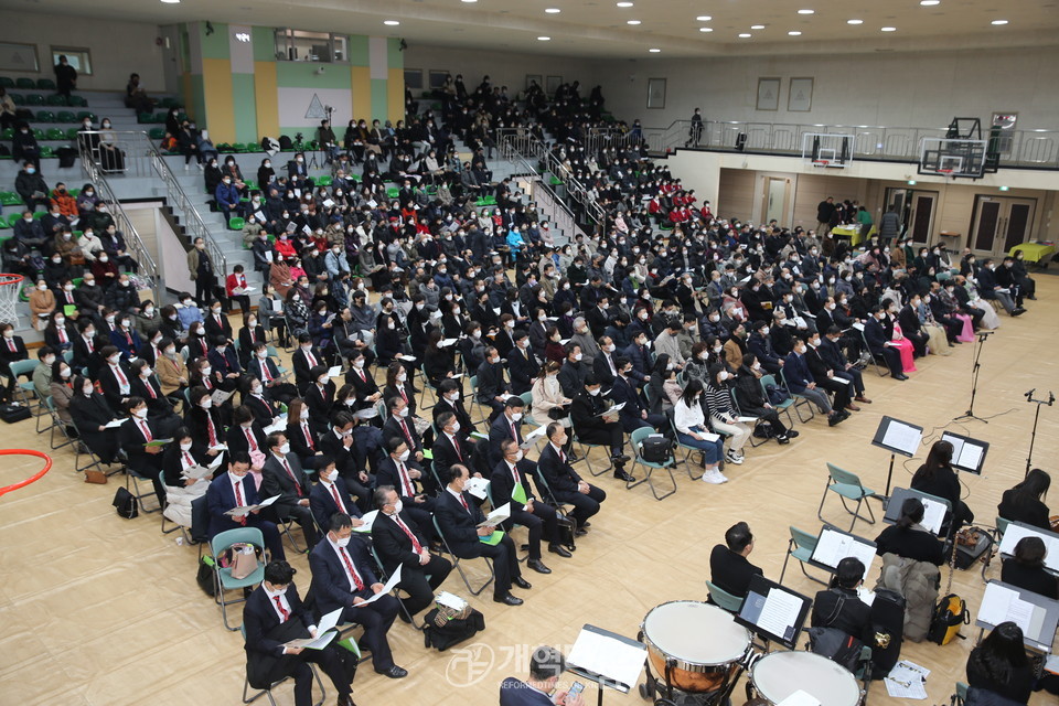 명문교회, 원로목사 추대ㆍ담임목사 위임ㆍ은퇴감사예배 모습