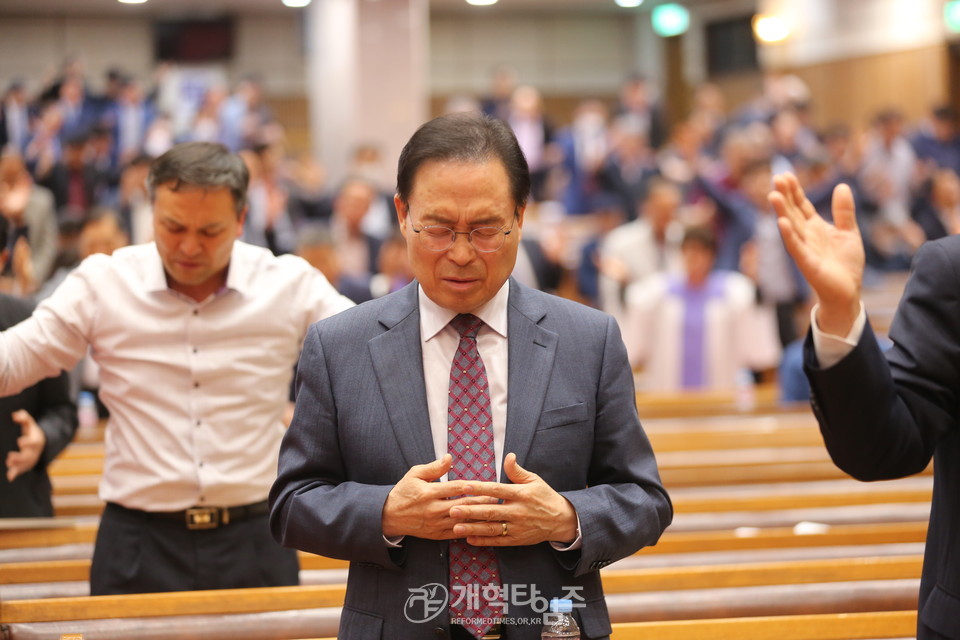 충현교회에서 열린 제60회 전국목사장로기도회 모습