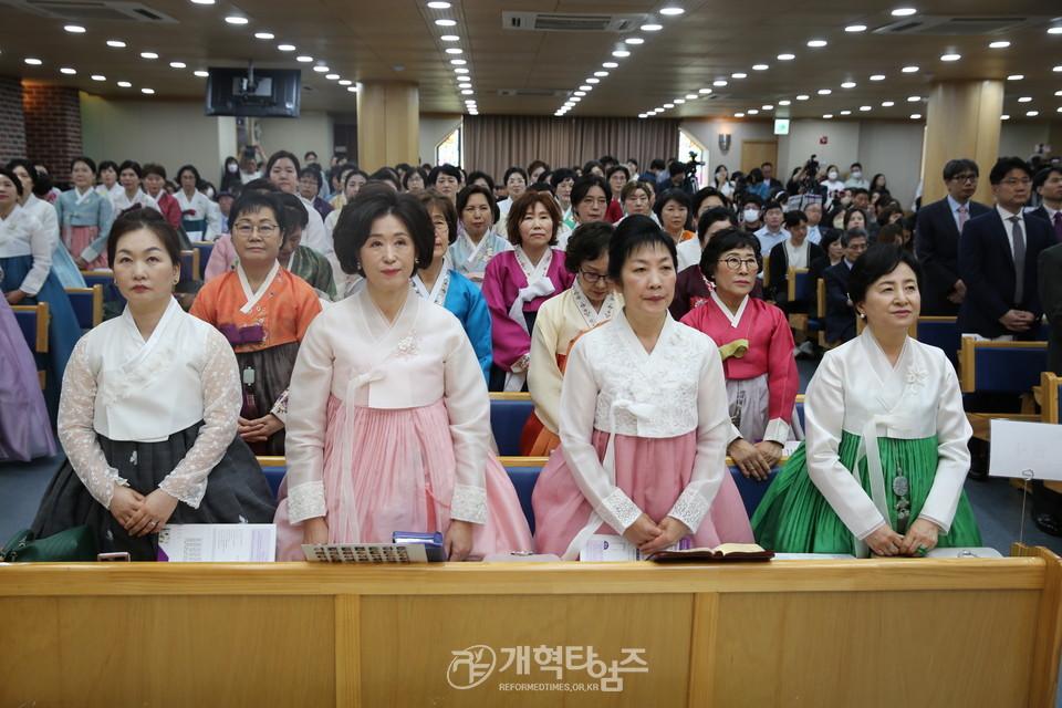 부천 서문교회, 「교회 설립 39주년 원로 장로 추대 ㆍ은퇴 및 임직예배」 모습