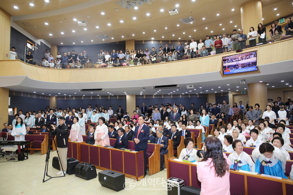 원주중부교회, 「교회 설립 63주년 기념 추대ㆍ은퇴ㆍ임직감사예배」 모습