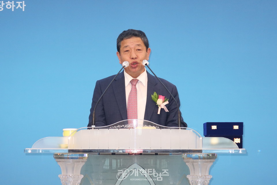 GMS 전문선교사훈련원 제중원 제2대 원장 한흥택 목사, 취임감사예배 모습