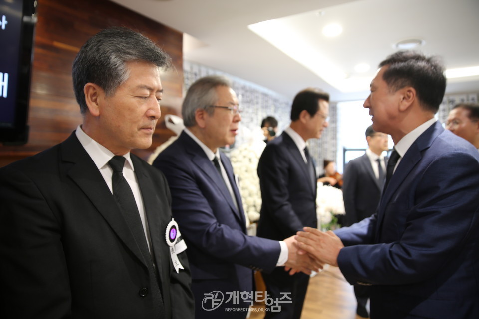 故 오상진 목사 천국환송예배 모습