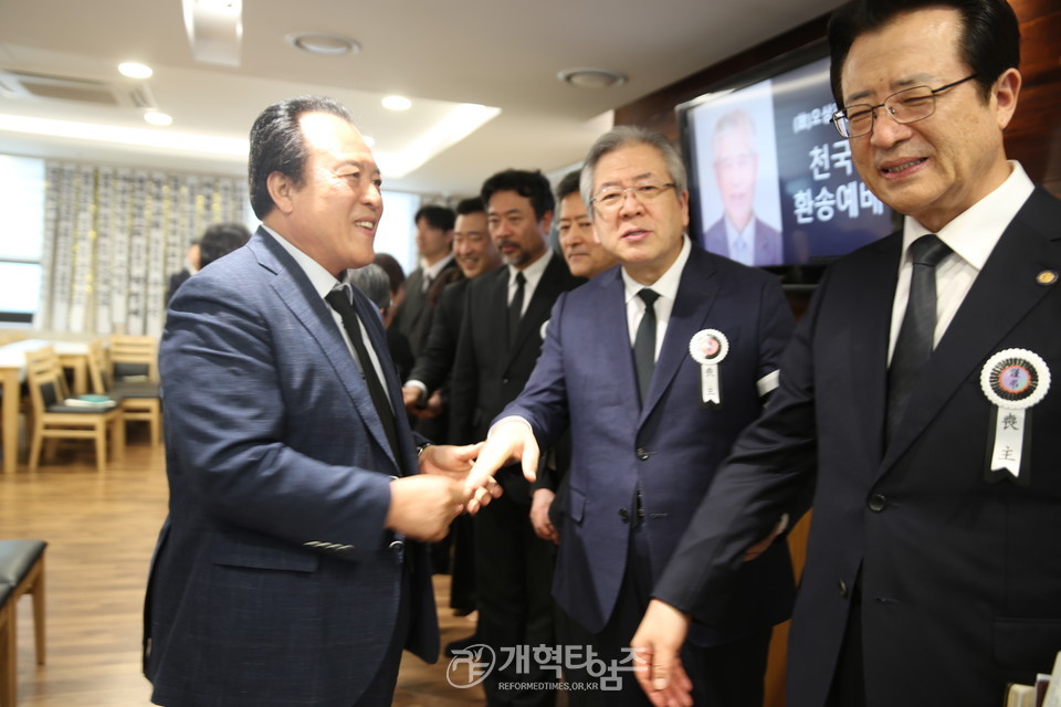 故 오상진 목사 천국환송예배 모습