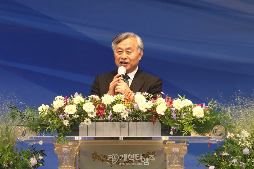 은혜왕성교회, 임직감사예배 모습
