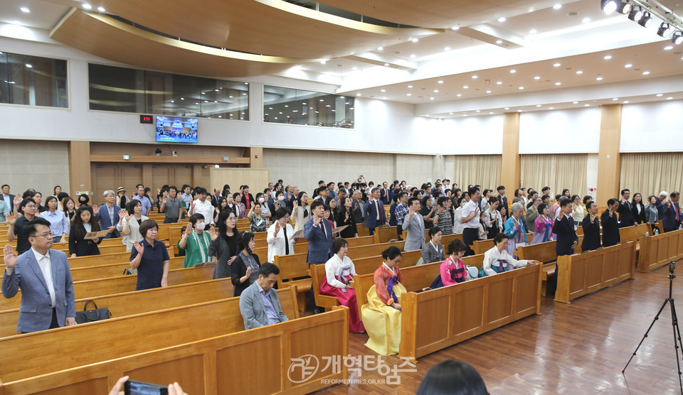 은혜왕성교회, 임직감사예배 모습