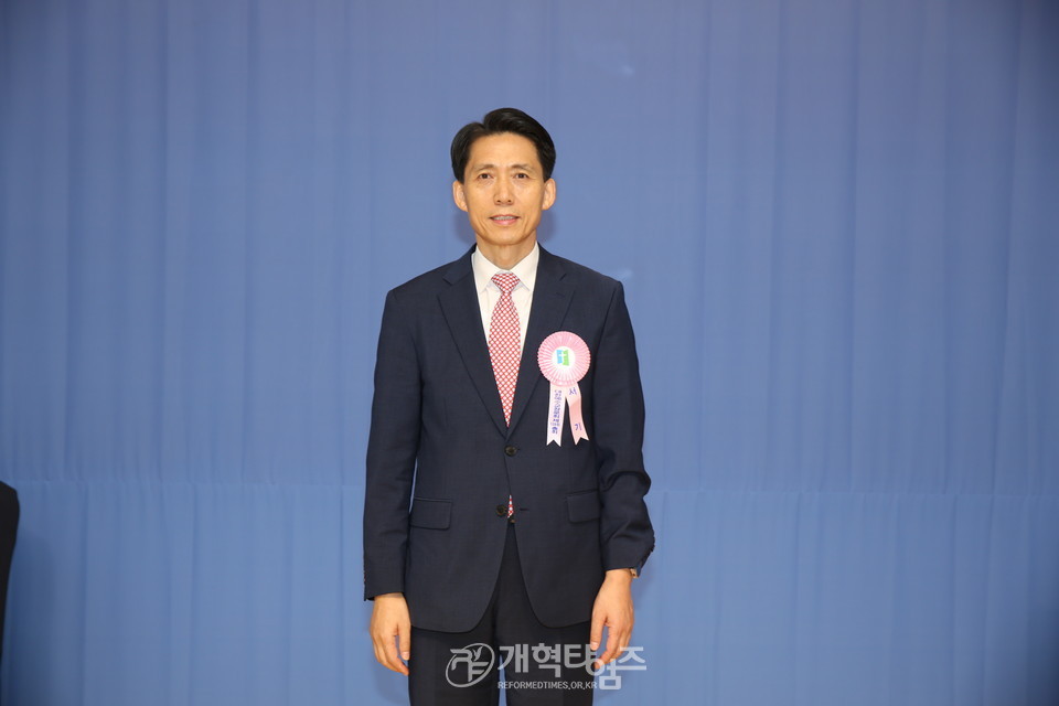 제108회 총회, 서기 김한욱 목사 모습
