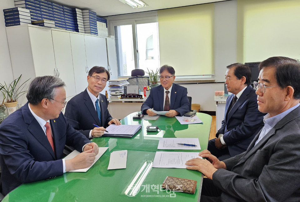 전국장로회 수석 부회장 후보, 김경환 장로 등록 모습