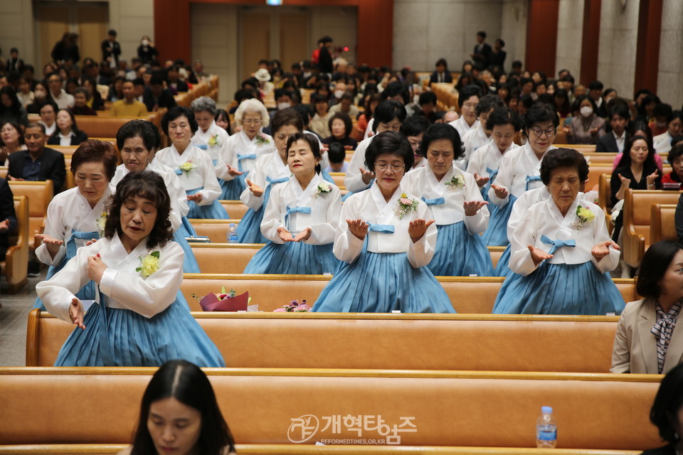 대전중앙교회, 임직감사예배 모습