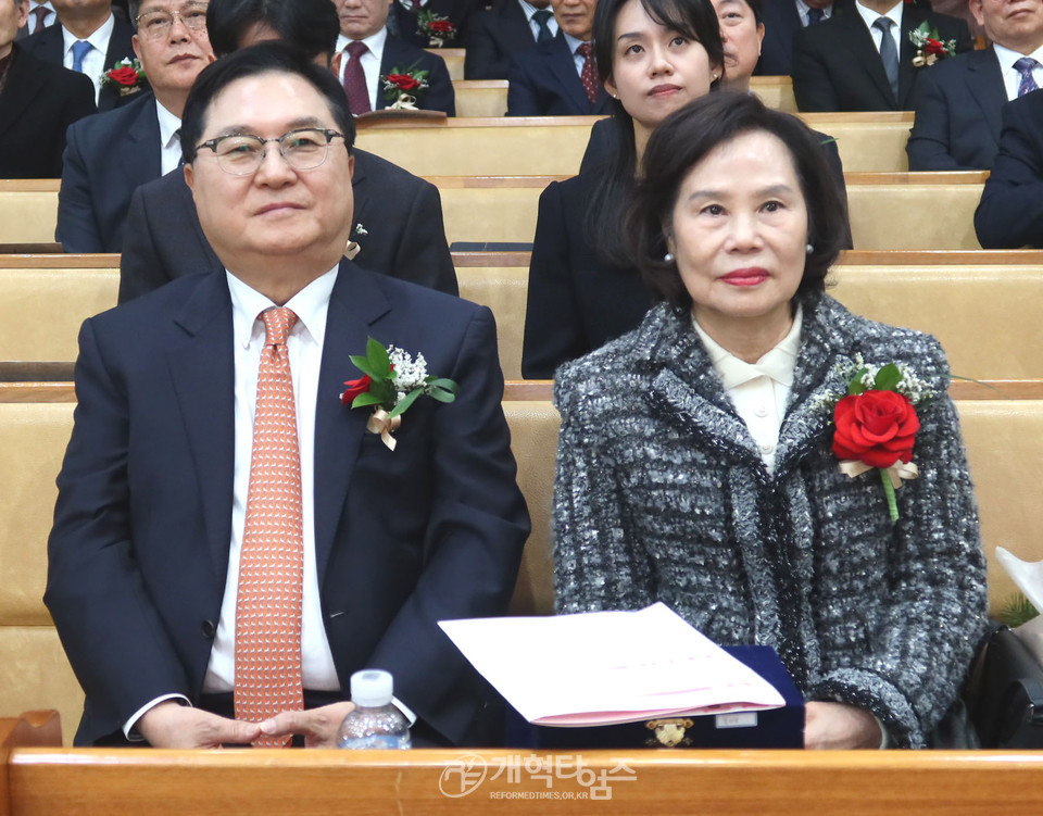 동일로교화 창립35주년 원로ㆍ위임ㆍ은퇴ㆍ임직 감사예배 모습