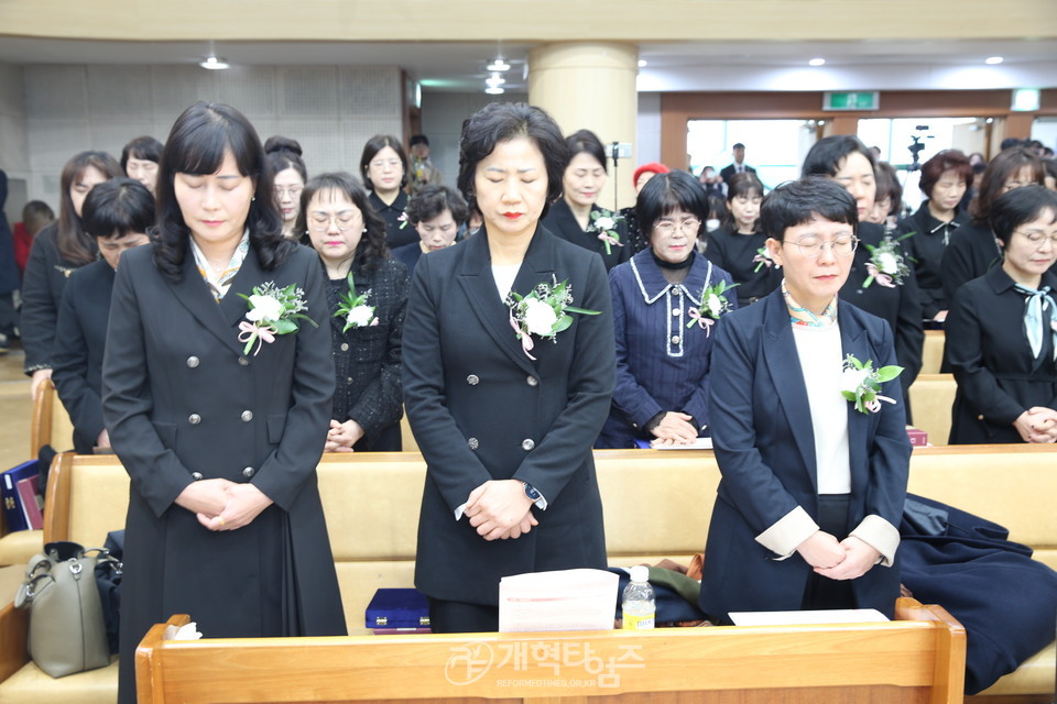 동일로교회 창립35주년 원로ㆍ위임ㆍ은퇴ㆍ임직 감사예배 모습