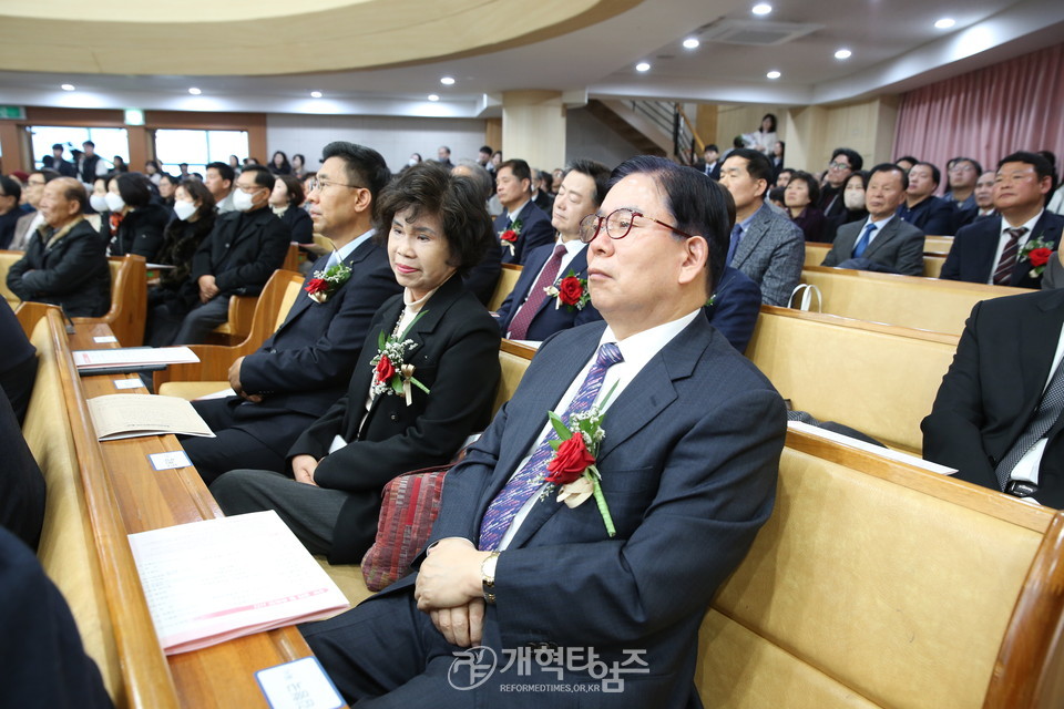 동일로교회 창립35주년 원로ㆍ위임ㆍ은퇴ㆍ임직 감사예배 모습